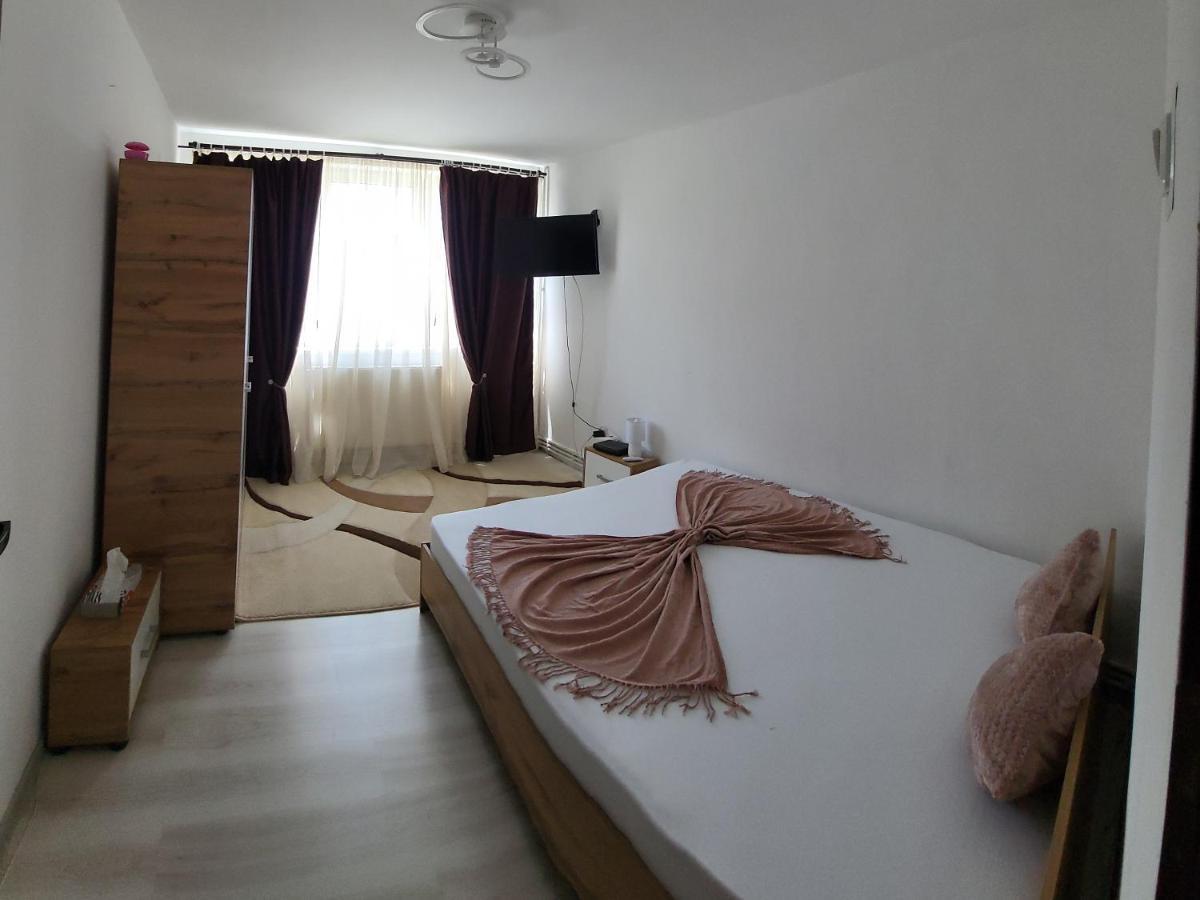 Apartament In Regim Hotelier Deva Extérieur photo