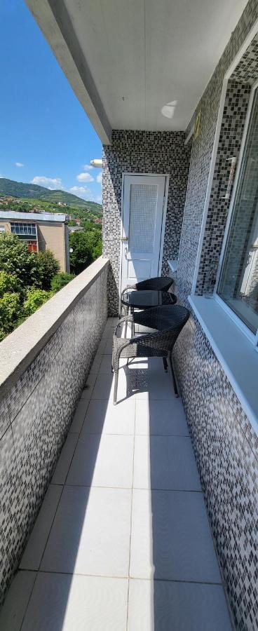 Apartament In Regim Hotelier Deva Extérieur photo